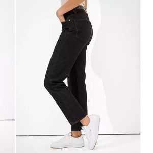 NWT ~ American Eagle Outfitters ~ '90s Boyfriend Jean